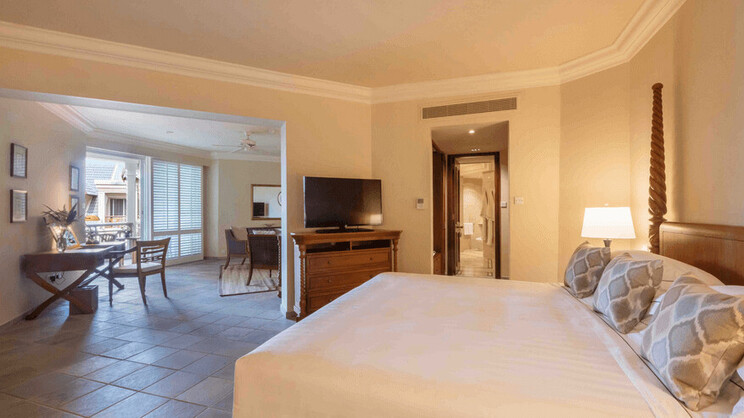 Colonial Garden View Junior Suite